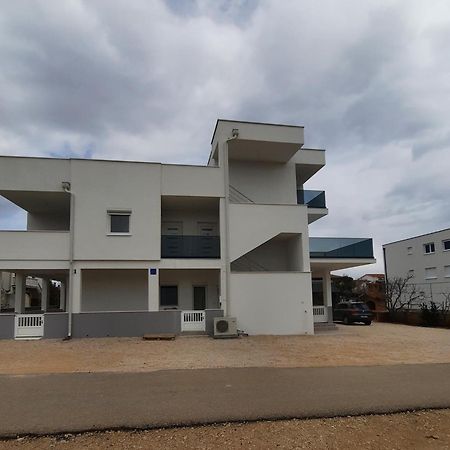 Apartments Matkovic Vir Dış mekan fotoğraf