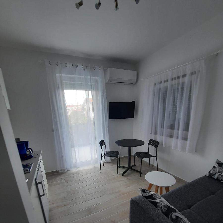 Apartments Matkovic Vir Dış mekan fotoğraf