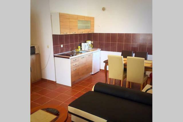 Apartments Matkovic Vir Dış mekan fotoğraf